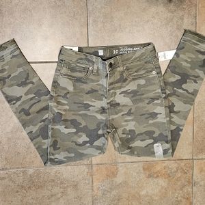Girl's Gap Camo Jeans NWT